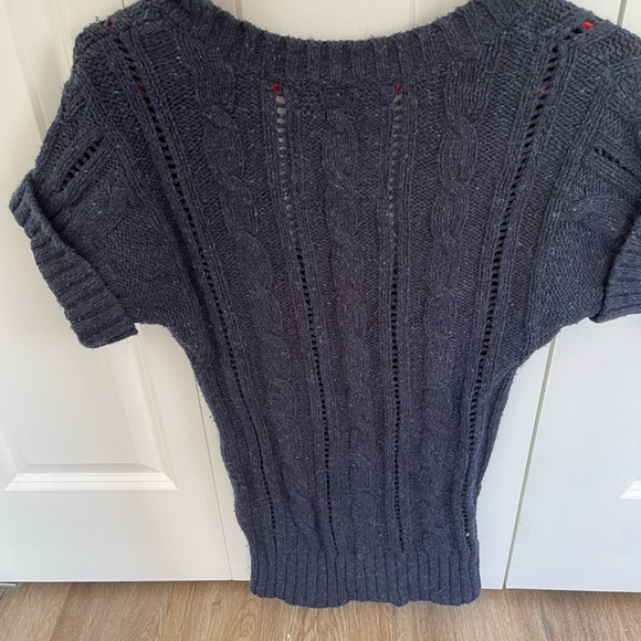 XS Hollister Sweater - Picture 4 of 5